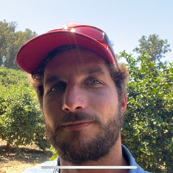 Meet Chris - Picture 5 of 5